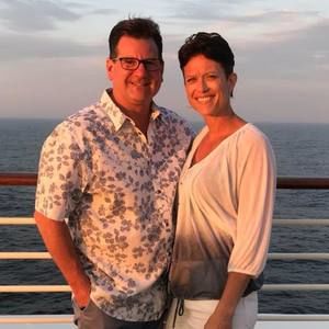 Meet your Posher, Debbie